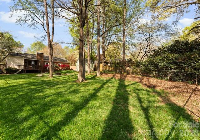 6809 Tara Drive, Charlotte, NC 28211