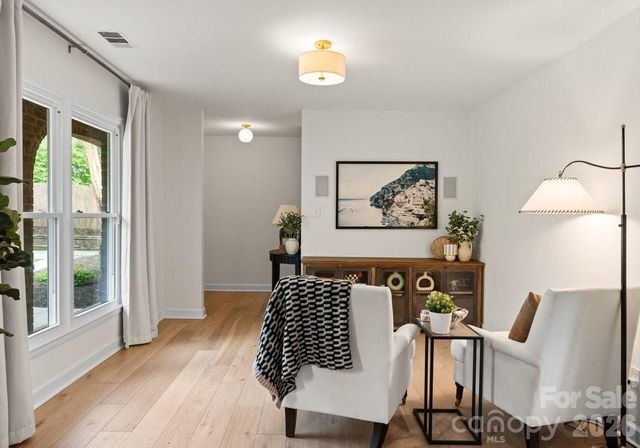 6809 Tara Drive, Charlotte, NC 28211