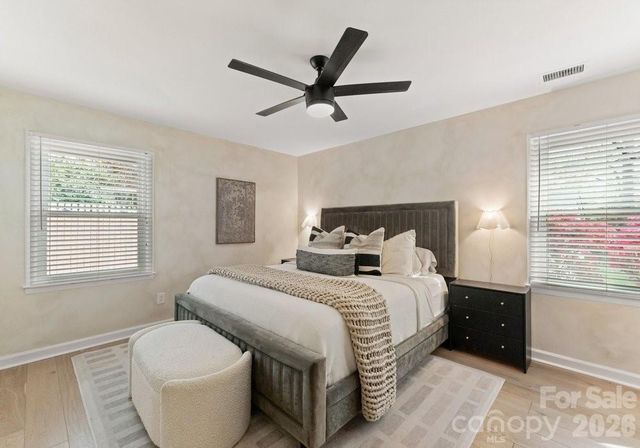 6809 Tara Drive, Charlotte, NC 28211