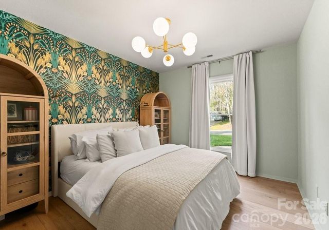 6809 Tara Drive, Charlotte, NC 28211