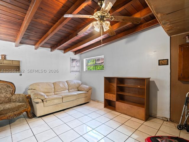 1236 Michigan Ave, Miami Beach, FL 33139