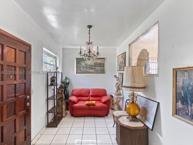 1236 Michigan Ave, Miami Beach, FL 33139