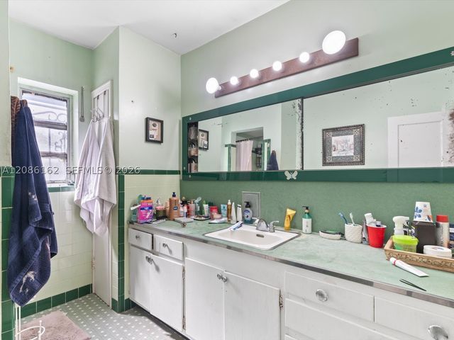 1236 Michigan Ave, Miami Beach, FL 33139