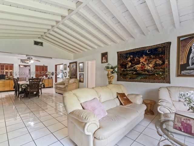 1236 Michigan Ave, Miami Beach, FL 33139