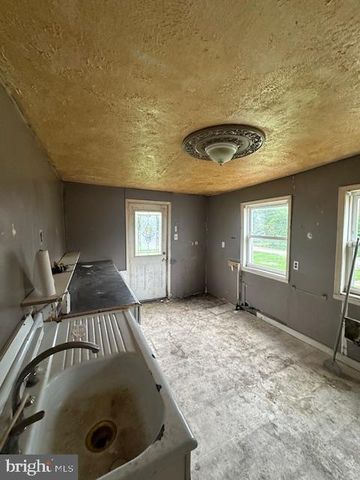 4412 POST RD, Marcus Hook, PA 19061