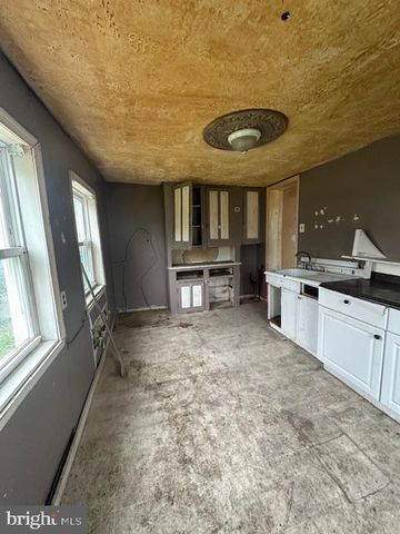 4412 POST RD, Marcus Hook, PA 19061