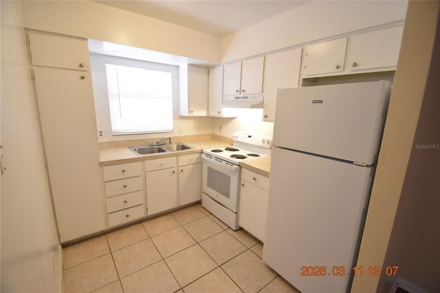 3910 44TH STREET N C9, St Petersburg, FL 33714