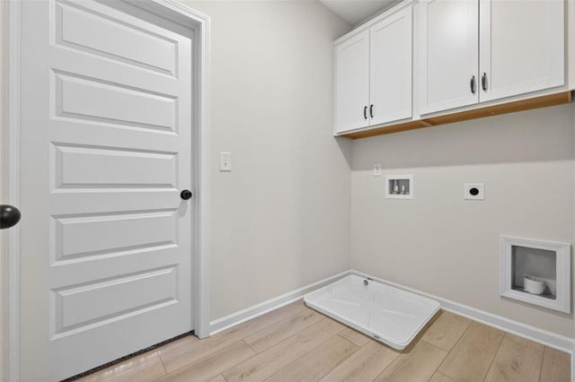 102 Thedford Drive, Hoschton, GA 30548