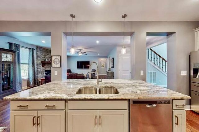 6013 Whitwort Drive, Mount Juliet, TN 37122