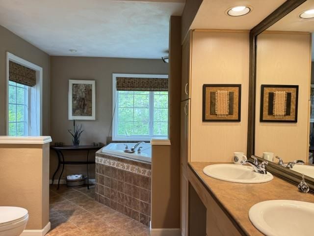 4308 N Juniper Drive, Janesville, WI 53545