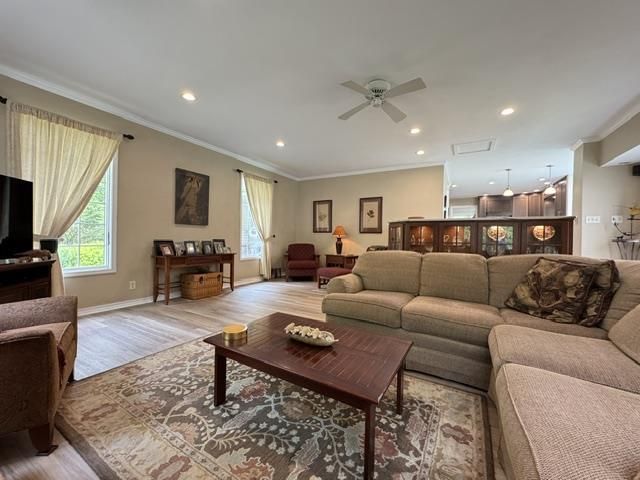 4308 N Juniper Drive, Janesville, WI 53545