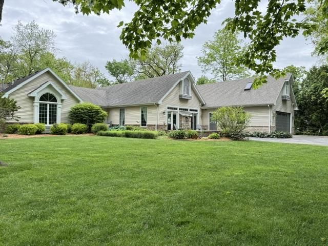 4308 N Juniper Drive, Janesville, WI 53545