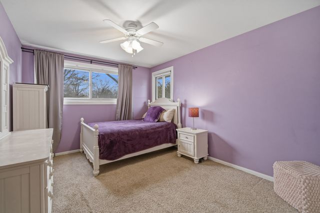 1300 Knollwood Road, Deerfield, IL 60015