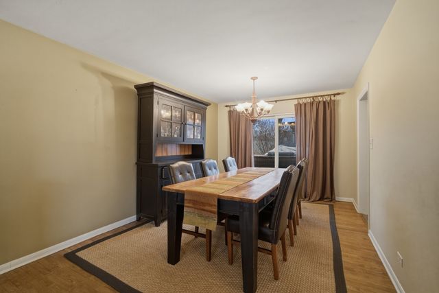 1300 Knollwood Road, Deerfield, IL 60015