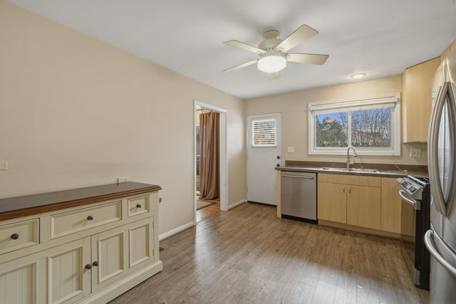 1300 Knollwood Road, Deerfield, IL 60015