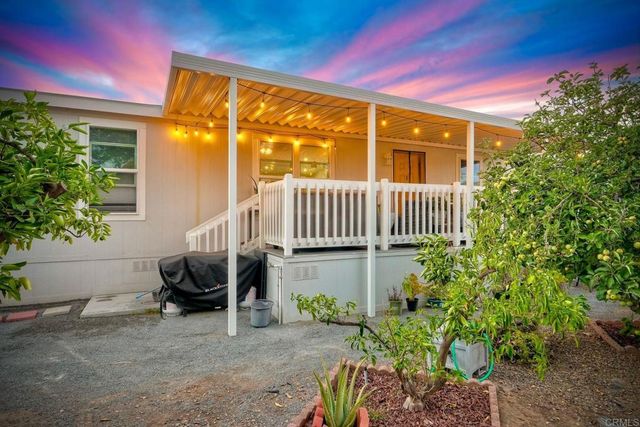 2700 E Valley Pkwy Spc #81, Escondido, CA 92027