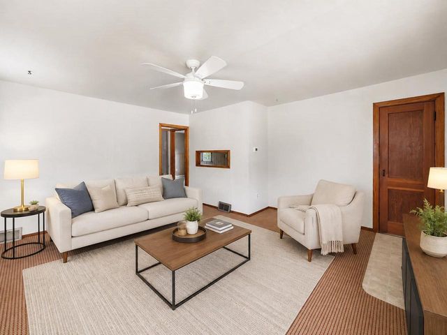 1230 E FREMONT STREET, Appleton, WI 54915