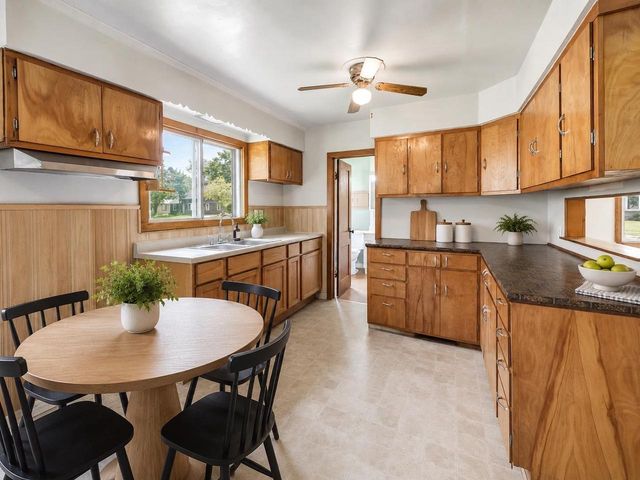1230 E FREMONT STREET, Appleton, WI 54915
