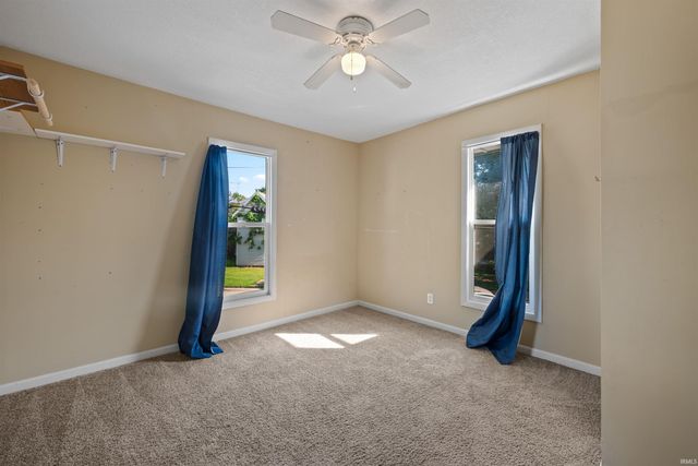 341 E High Street, Huntington, IN 46750