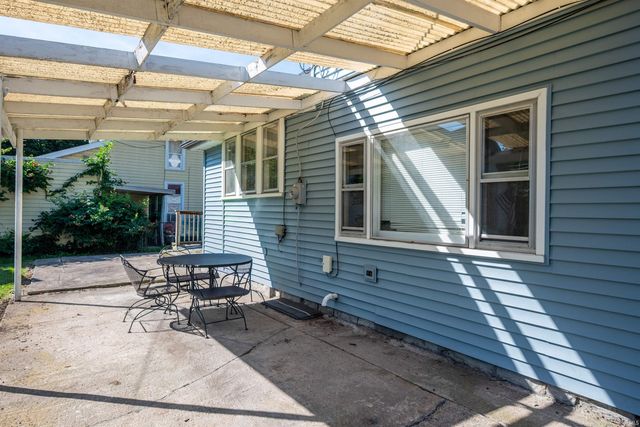 341 E High Street, Huntington, IN 46750