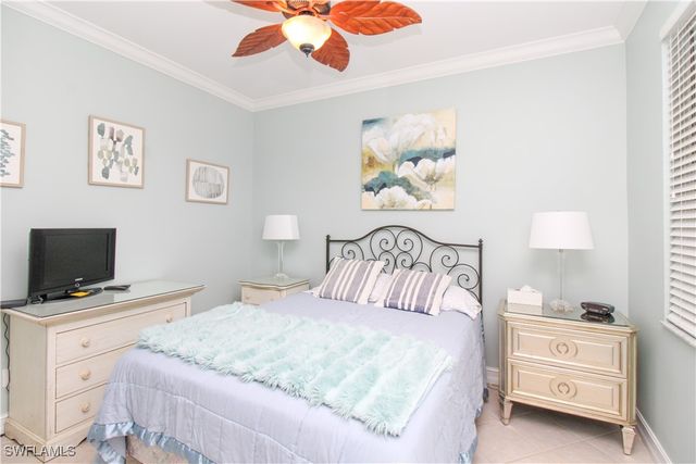 817 Carrick Bend CIR 101, Naples, FL 34110