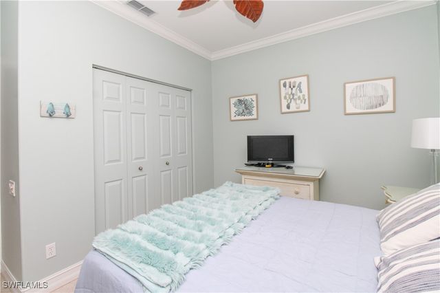 817 Carrick Bend CIR 101, Naples, FL 34110