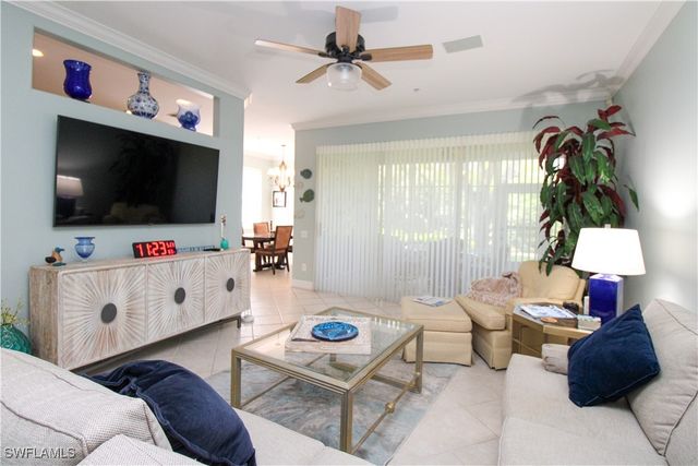 817 Carrick Bend CIR 101, Naples, FL 34110