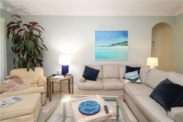 817 Carrick Bend CIR 101, Naples, FL 34110