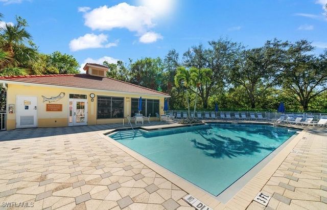 817 Carrick Bend CIR 101, Naples, FL 34110