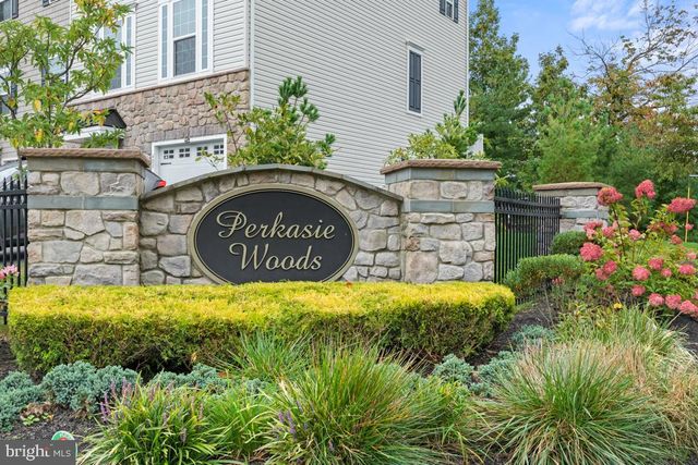 410 ARBOR BLVD, Perkasie, PA 18944