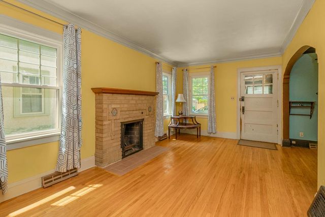 3805 35th Avenue S, Minneapolis, MN 55406