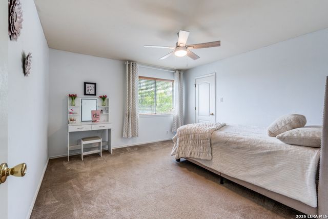 141 Falcon Crossing, Cibolo, TX 78108