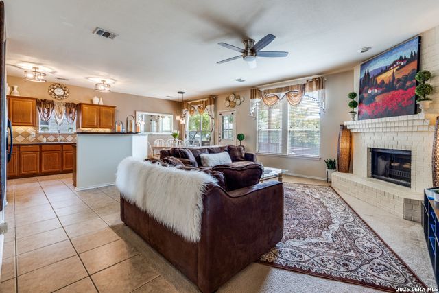 141 Falcon Crossing, Cibolo, TX 78108