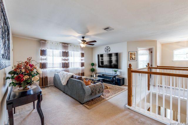 141 Falcon Crossing, Cibolo, TX 78108