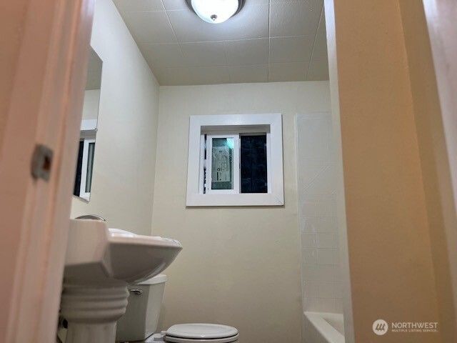 12524 Addison Street SW, Lakewood, WA 98499