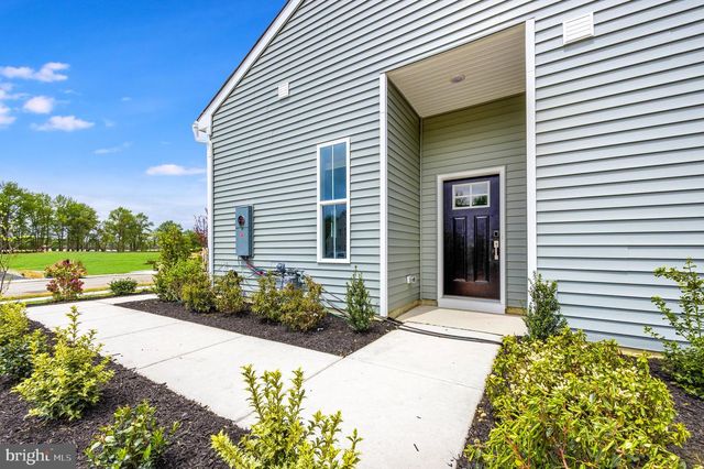 24 ARIEL LN, Dover, DE 19904
