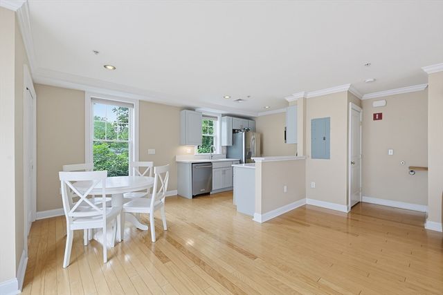 12 Honora Ln 12, Bourne, MA 02532