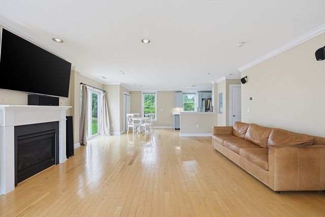 12 Honora Ln 12, Bourne, MA 02532