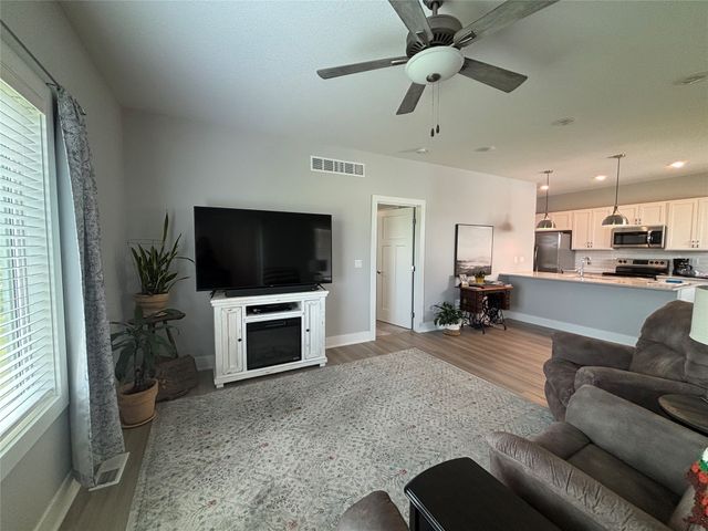 2704 Yordi Drive, Norwalk, IA 50211