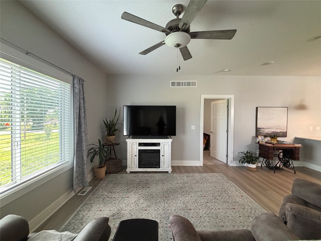 2704 Yordi Drive, Norwalk, IA 50211