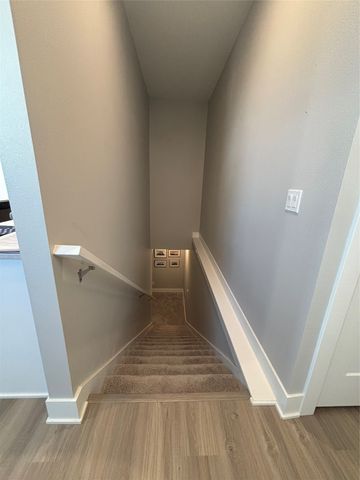 2704 Yordi Drive, Norwalk, IA 50211