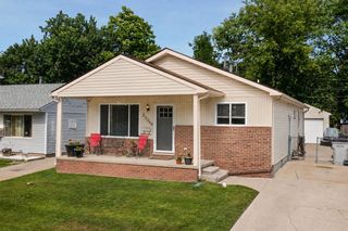 23360 Pilgrim Avenue, Hazel Park, MI 48030