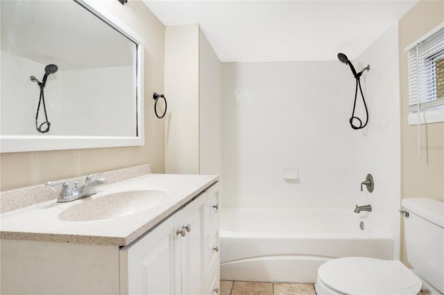 38341 PALM GROVE DRIVE, Zephyrhills, FL 33542