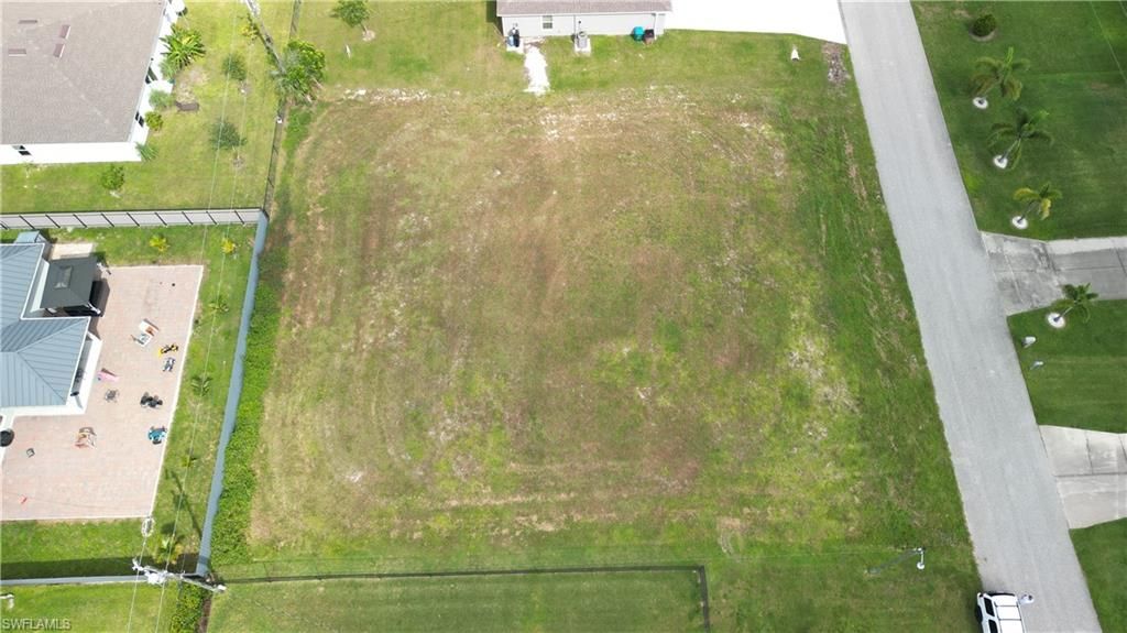 519 NW 20th TER, CAPE CORAL, FL 33993 — photo 3