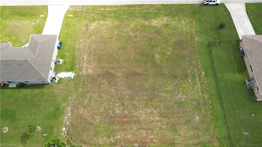 519 NW 20th TER, CAPE CORAL, FL 33993 — photo 4