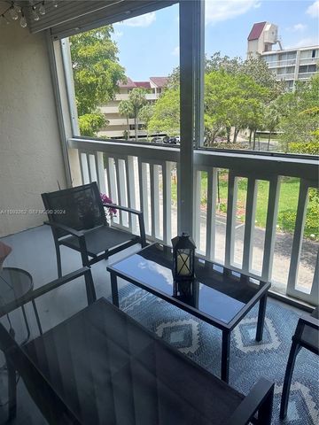 7021 Environ Boulevard 317, Lauderhill, FL 33319