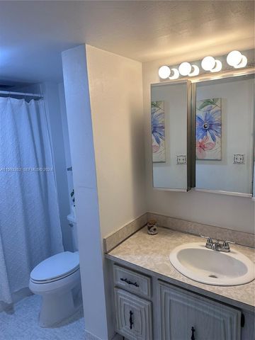 7021 Environ Boulevard 317, Lauderhill, FL 33319