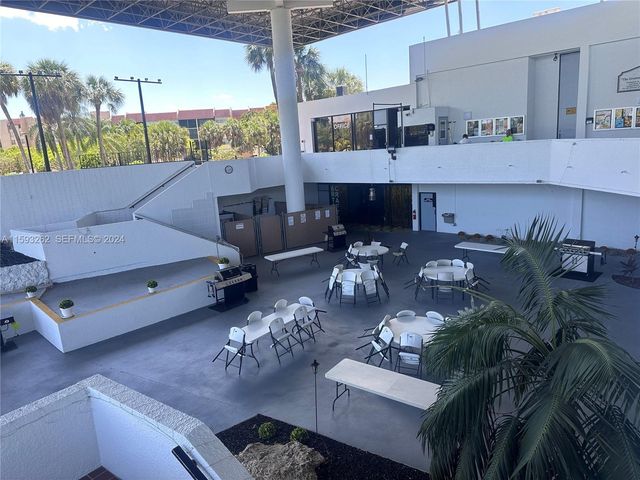 7021 Environ Boulevard 317, Lauderhill, FL 33319