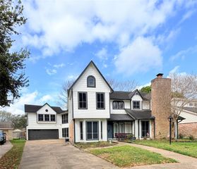 3818 Quail Meadow Drive, Missouri City, TX 77459