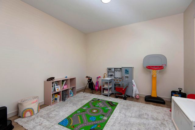 206 N Cheyenne Valley Road, Nixa, MO 65714